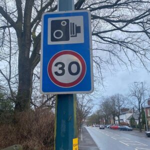 30mph Speed Camera Sign – Reflective Aluminium, Post Mounted, Full Size Road Sign (1)